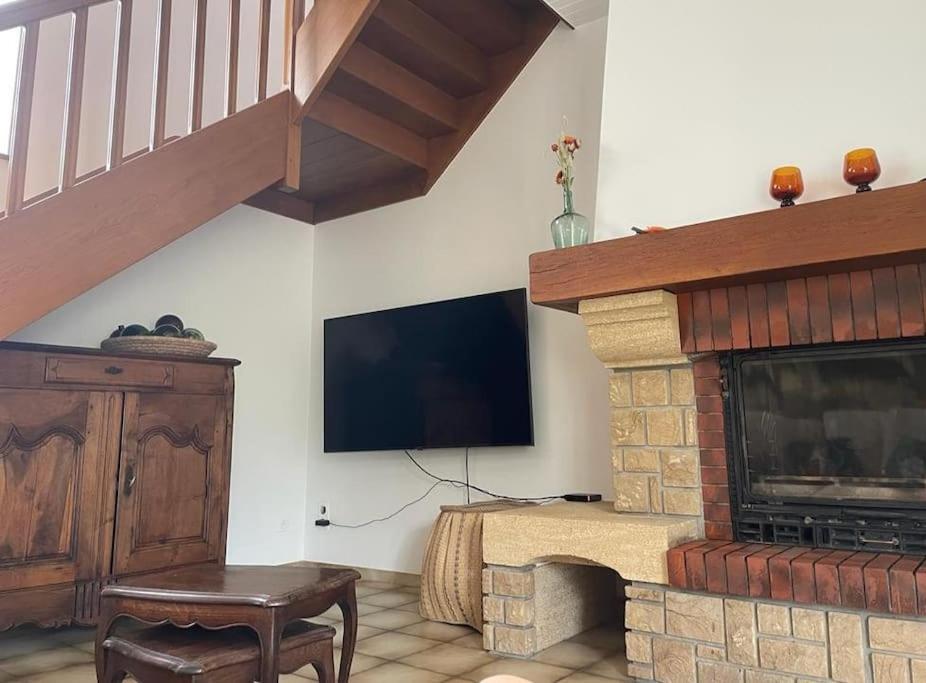 Maison Familiale La Vernelle ภายนอก รูปภาพ